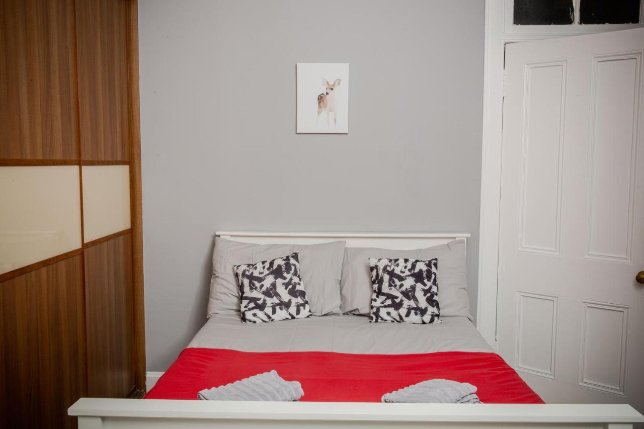 Apartamento Bonhill Getaway Dumbarton Exterior foto